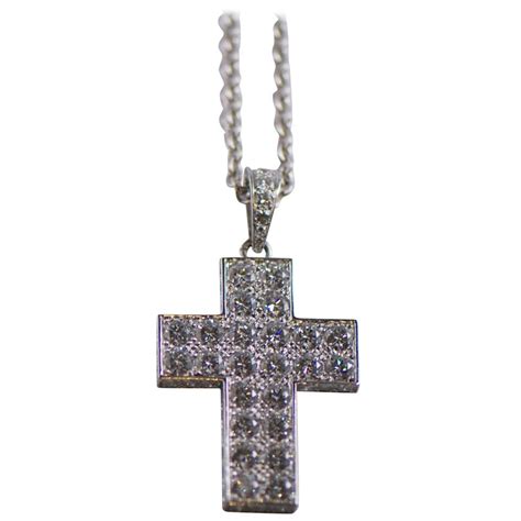 cross necklace cartier